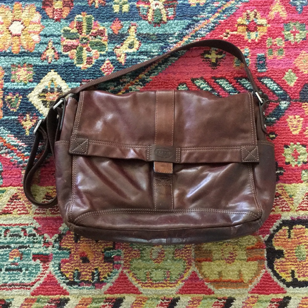 Fossil messenger bag